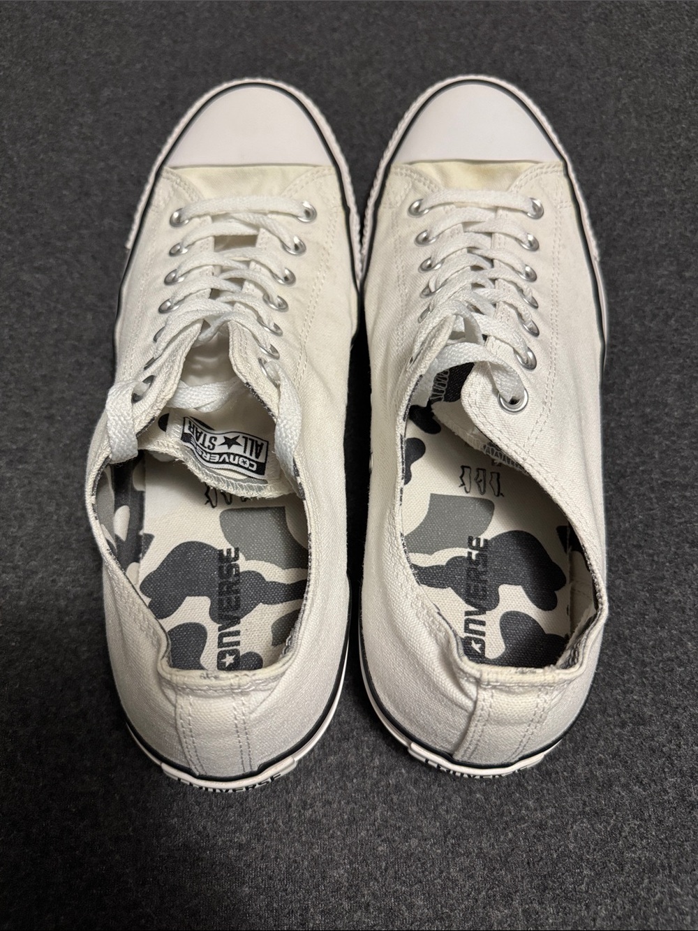 Converse Men’s Size 12 canvas Low Top Sneakers in White with Black Trim